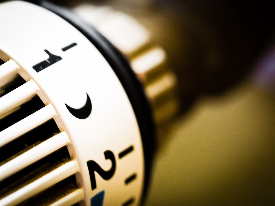 Termostato de radiador para ahorrar en calefacción en casa