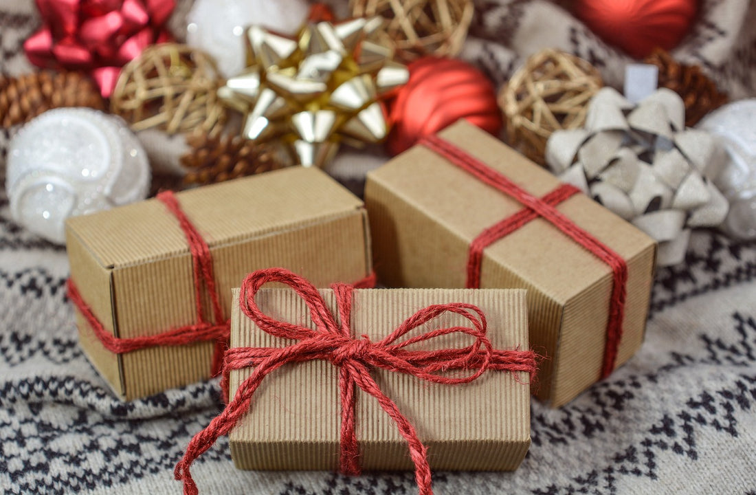 Caja de regalo envuelta, ideal como regalo para amantes de los gatos